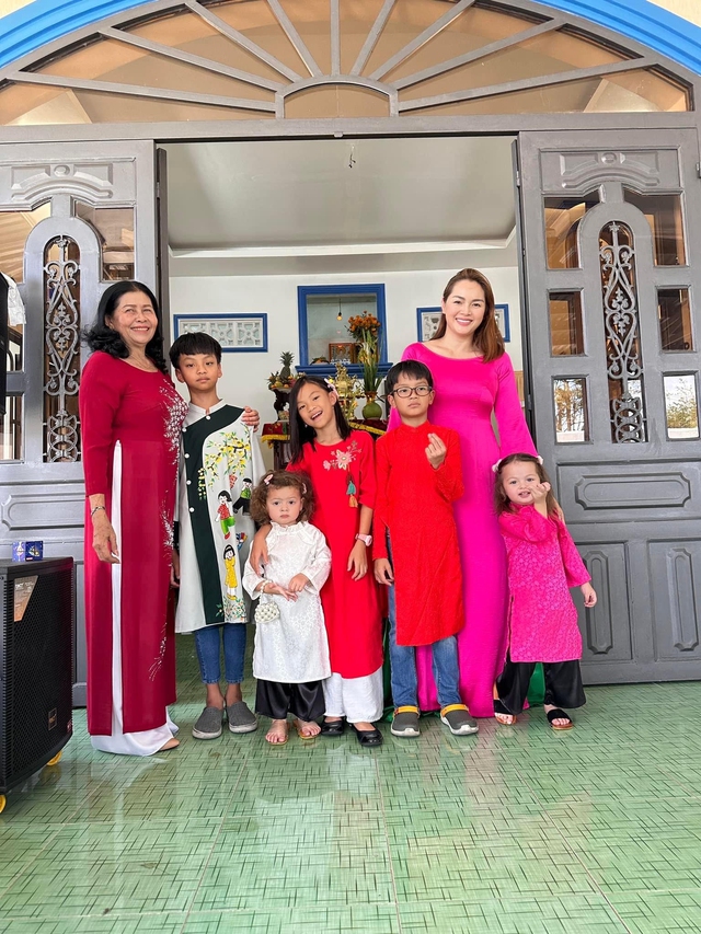 Nàng hậu nghiện con: Làm mẹ đơn thân của 5 nhóc tỳ, bí mật kết hôn ở Mỹ- Ảnh 3.