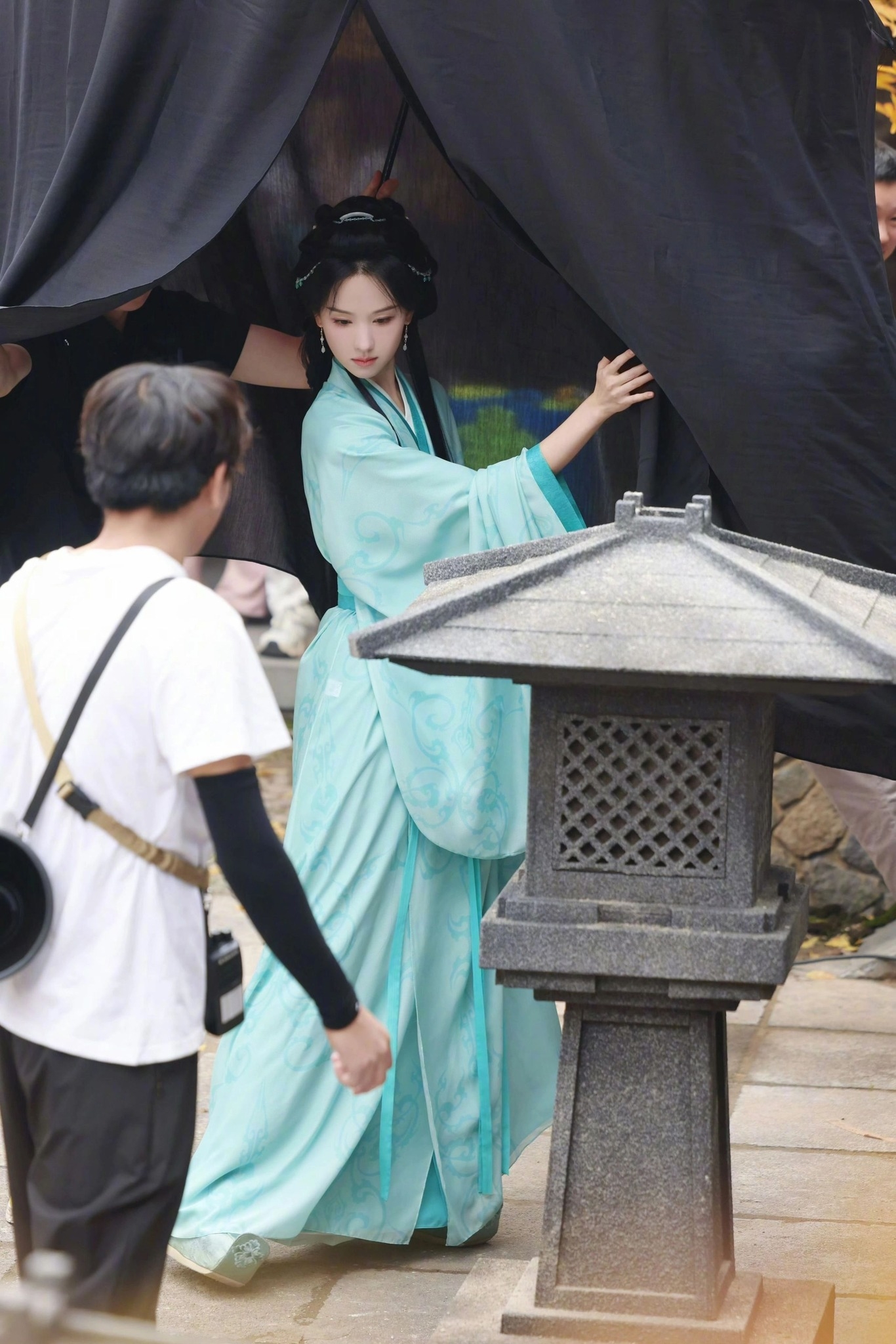 Bạch nguyệt quang Trung Quốc đẹp không để đâu cho hết: Nhan sắc hoa nhường nguyệt thẹn, hot nhất MXH lúc này- Ảnh 4.