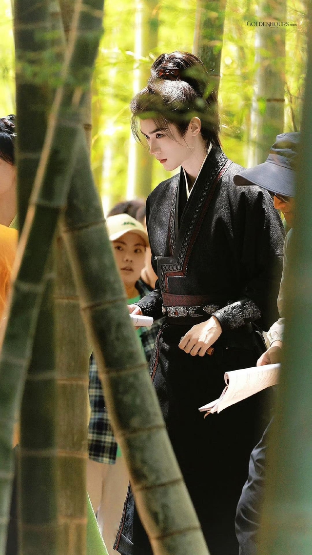 Thống soái đẹp nhất Trung Quốc hiện tại: Visual tuyệt mỹ khiến hội chị em rạo rực, vướng 7749 drama fan vẫn mê bất chấp- Ảnh 4.