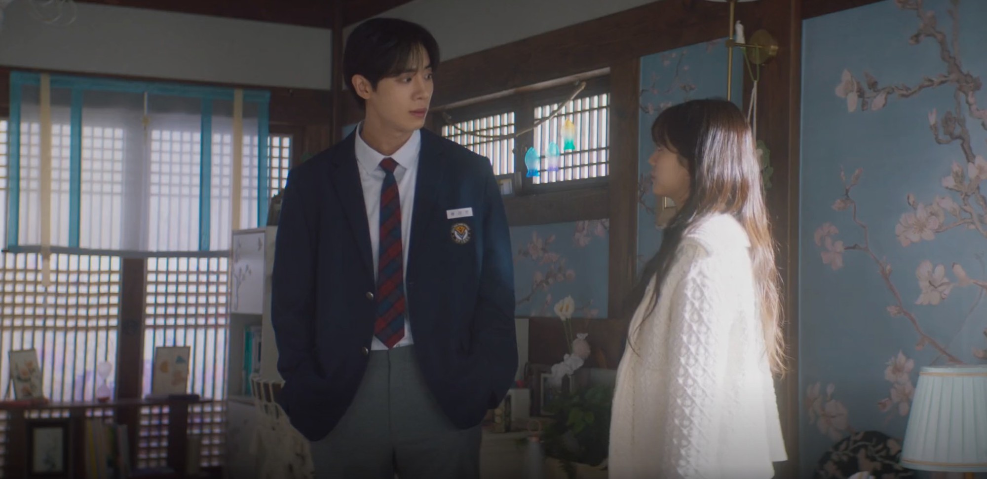 Lần đầu có mỹ nhân được khen Lần đầu có mỹ nhân được khen