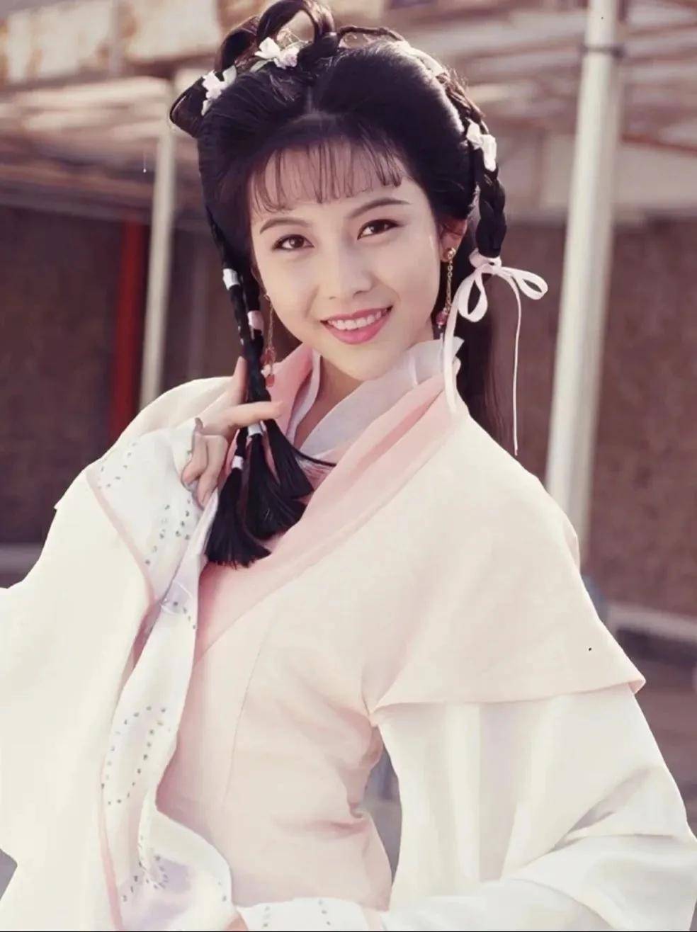 Mỹ nhân Chân Hoàn Truyện bị bán cho tỷ phú, phải sinh con trai để làm hài lòng mẹ chồng- Ảnh 2. Mỹ nhân Chân Hoàn Truyện bị bán cho tỷ phú, phải sinh con trai để làm hài lòng mẹ chồng- Ảnh 2.