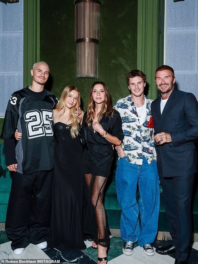 Brooklyn vẫn xuất hiện trong phim tài liệu của Victoria Beckham- Ảnh 3.