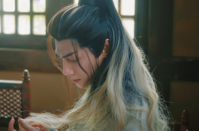 Dân tình đòi đệ nhất mỹ nam Trung Quốc giải nghệ ngay lập tức: Gầy như que củi, lại còn loè loẹt đến cay mắt- Ảnh 2.