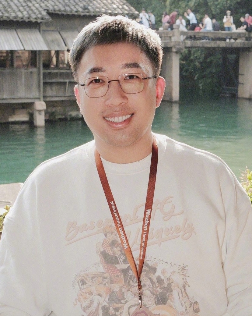 Hoàng đế nào mà mặc đồ vàng mã như vậy trời: Thẩm mỹ âm vô cực, đẹp đến mấy cũng vô phương cứu chữa- Ảnh 6. Hoàng đế nào mà mặc đồ vàng mã như vậy trời: Thẩm mỹ âm vô cực, đẹp đến mấy cũng vô phương cứu chữa- Ảnh 6.