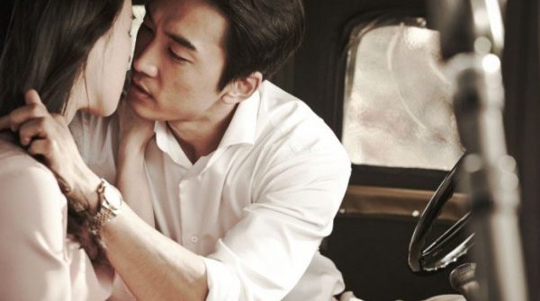 Bạn thân khác giới nhắn tin lúc chồng đang tắm, vợ phản đòn bằng chiêu không ai ngờ 2 1762394533 278 width740height495 auto cropjpg