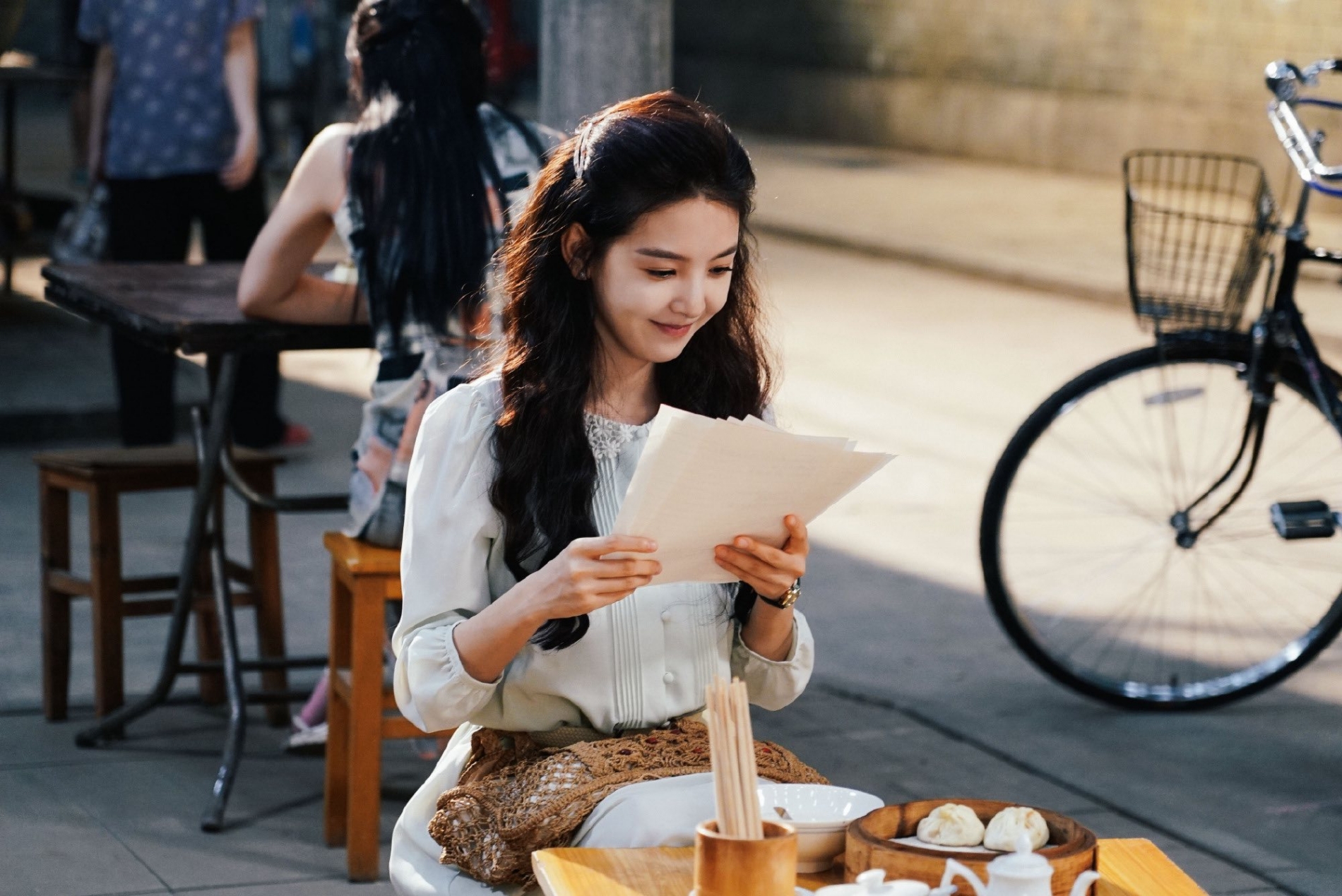 Yêu mỹ nhân này là sai thì cuộc đời này không ai cần đúng: Đẹp đến nỗi cả thế giới phải tương tư- Ảnh 2. Yêu mỹ nhân này là sai thì cuộc đời này không ai cần đúng: Đẹp đến nỗi cả thế giới phải tương tư- Ảnh 2.