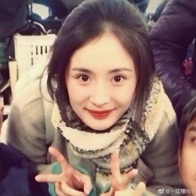 Dương Mịch 17 tuổi đẹp không gì sánh nổi: Gương mặt quốc sắc thiên hương, ăn tiền nhất là đôi mắt nghìn năm có một- Ảnh 1.