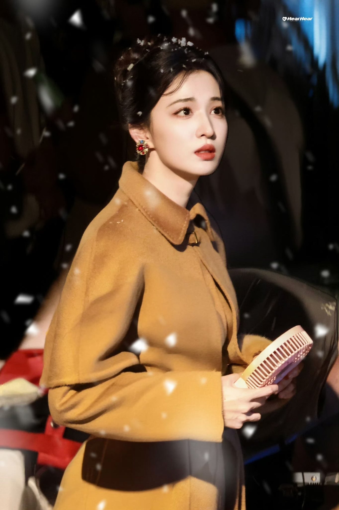 Trung Quốc hiện tại không ai mặc đẹp hơn mỹ nhân này: Visual như báu vật trần gian, siêu mẫu cũng phải gọi bằng điện thoại- Ảnh 10.