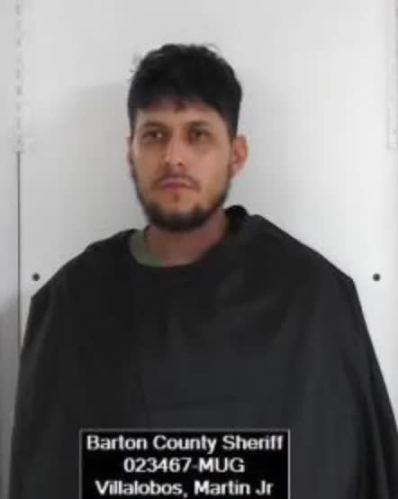 Em bé kêu “có con quái vật dưới gầm giường