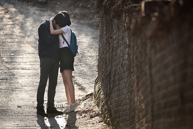 15 phim 18+ Hàn Quốc gây tranh cãi nhất thế kỷ 21 (P.3): Quá sức chịu đựng!- Ảnh 4. 15 phim 18+ Hàn Quốc gây tranh cãi nhất thế kỷ 21 (P.3): Quá sức chịu đựng!- Ảnh 4.