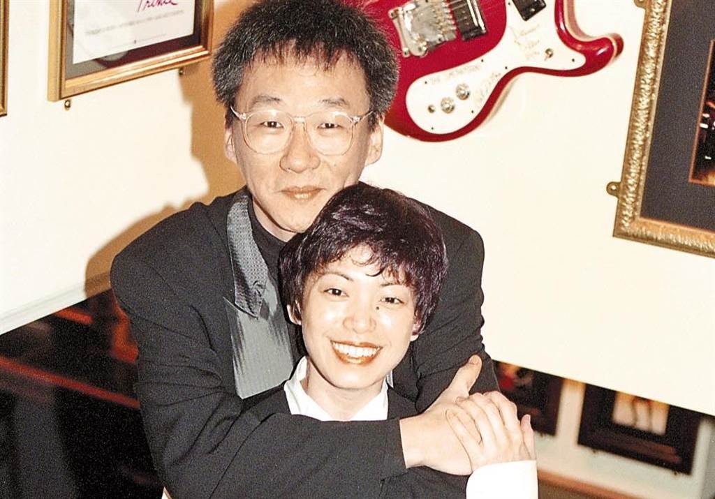 5 sao nam “lật kèo” không đáng mặt đàn ông: Cấm vợ sinh con rồi lại ra ngoài