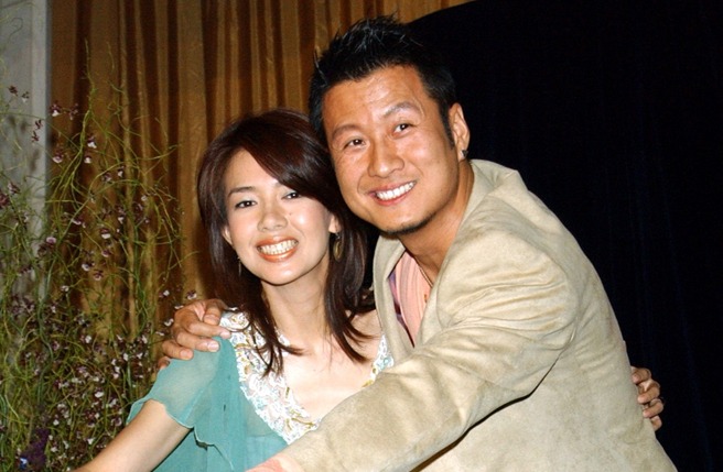 1 cặp diễn viên - Hoa hậu chia tay lần 3 chỉ sau 4 tháng tái hợp, nhà gái đăng status tuyệt vọng giữa đêm- Ảnh 4.