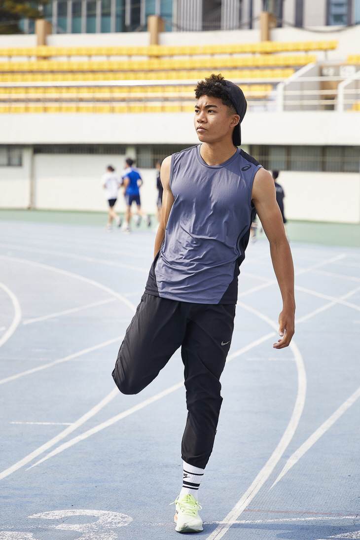 Không tin nổi đây là sao nhí hot nhất Hậu Duệ Mặt Trời ở hiện tại- Ảnh 3. Không tin nổi đây là sao nhí hot nhất Hậu Duệ Mặt Trời ở hiện tại- Ảnh 3.