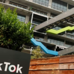 Tổng thống Donald Trump sẽ quyết định tương lai TikTok trong vòng 30 ngày 2025 01 23t113319z1lynxnpel0m0ezrtroptp3usa tiktok trump order 07563922 1737956759691 17379567600487974579 0 0 406 650 crop 1737956787125530046722png