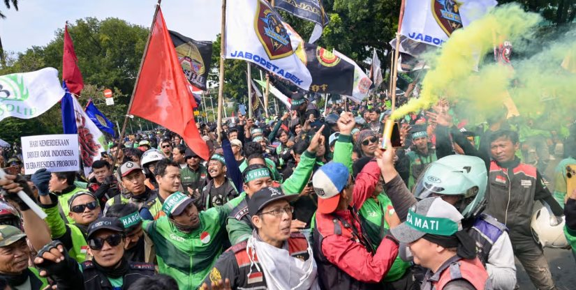 Chuyện gì đây: Hàng trăm tài xế Grab tại một quốc gia châu Á biểu tình, bị