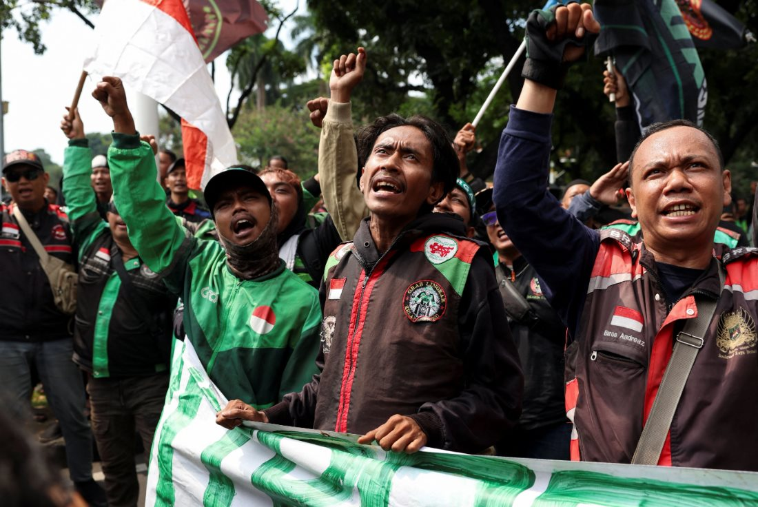 Chuyện gì đây: Hàng trăm tài xế Grab tại một quốc gia châu Á biểu tình, bị