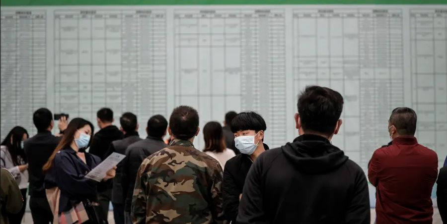 CEO sa thải toàn bộ phòng marketing ngay trên livestream trực tiếp để thay thế bằng AI, toàn bộ mạng xã hội Trung Quốc dậy sóng- Ảnh 3.