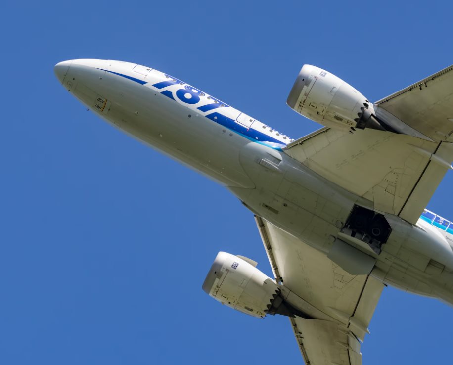 Vụ rơi máy bay Ấn Độ: Boeing mất 8,1 tỷ USD trong 24 giờ khi biểu tượng an toàn gặp sự cố về chất lượng, vừa mới dần hồi phục lại xảy ra tai nạn- Ảnh 1.