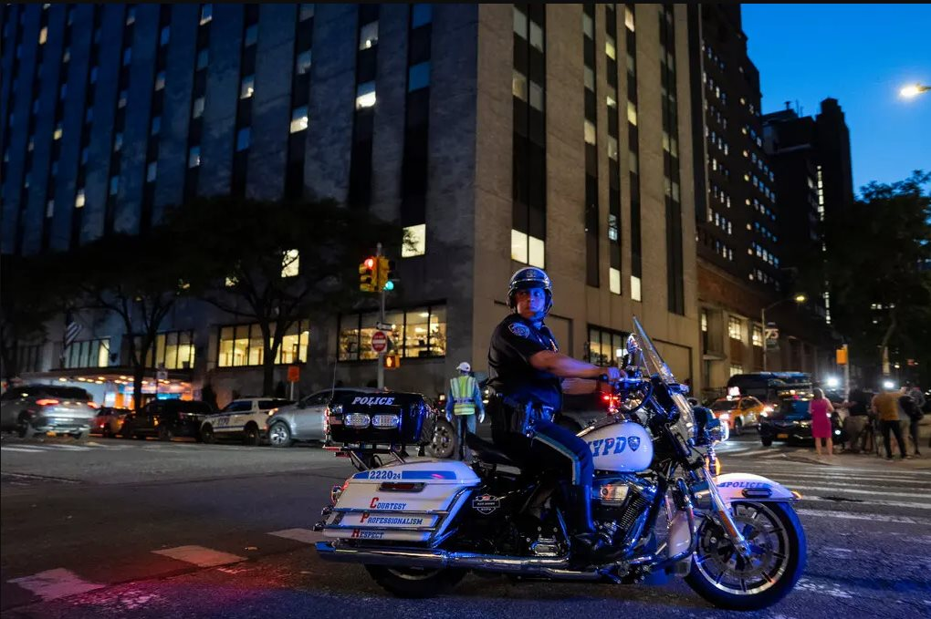 Nóng: Một giám đốc cấp cao vừa bị bắn chết ngay tại trụ sở quỹ tài sản lớn bậc nhất thế giới- Ảnh 7.