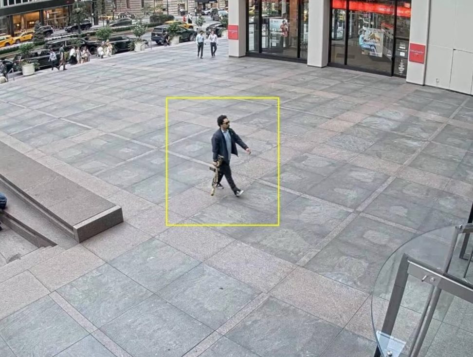 Nóng: Một giám đốc cấp cao vừa bị bắn chết ngay tại trụ sở quỹ tài sản lớn bậc nhất thế giới- Ảnh 2.