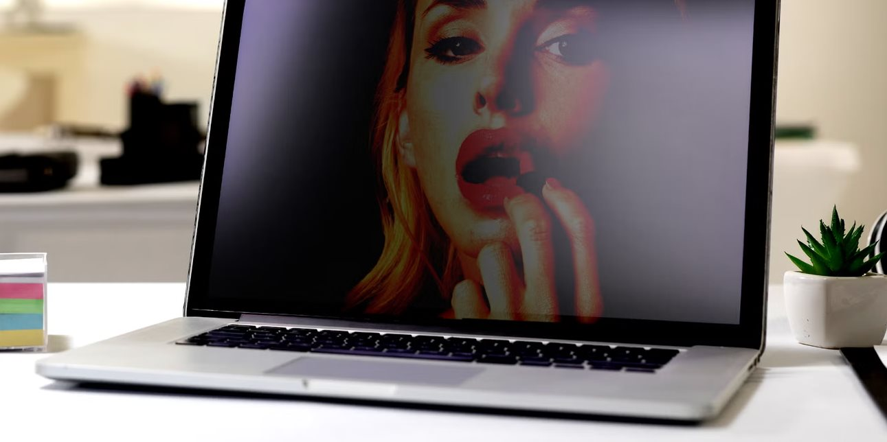 Áp lực nhan sắc trong giới công sở: Chạy đua ngoại hình để thăng tiến, đến nam giới cũng phải đi phẫu thuật vì kiếm thêm hàng nghìn USD- Ảnh 2.