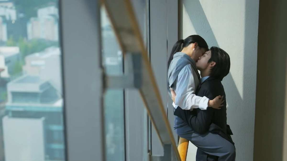 1 cặp đôi phim giả tình thật lộ ảnh hẹn hò: Nhà trai là thiếu gia siêu giàu, nhà gái đẹp không thể tả- Ảnh 2. 1 cặp đôi phim giả tình thật lộ ảnh hẹn hò: Nhà trai là thiếu gia siêu giàu, nhà gái đẹp không thể tả- Ảnh 2.