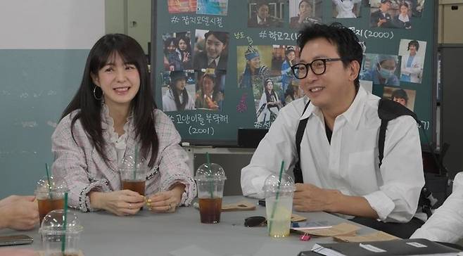 Nữ diễn viên hạng A có 3 con lên truyền hình tuyên bố sốc: “Tôi bỏ chồng rồi, cân nhắc ly hôn”- Ảnh 1. Nữ diễn viên hạng A có 3 con lên truyền hình tuyên bố sốc: “Tôi bỏ chồng rồi, cân nhắc ly hôn”- Ảnh 1.