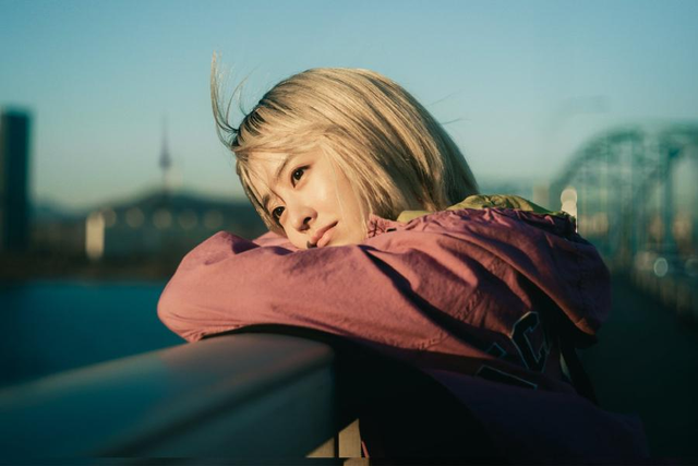 Phim Hàn mới chiếu 20 phút đã phá kỷ lục 2025, nữ chính một mình đóng 4 vai ai xem cũng choáng- Ảnh 5.