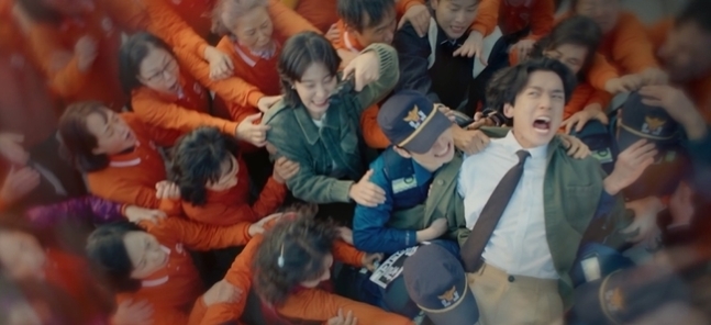 Phim Hàn hay tới nỗi rating tăng 182% chỉ sau 1 tập: Nam chính ăn gì mà diễn đỉnh thế hả trời!- Ảnh 4. Phim Hàn hay tới nỗi rating tăng 182% chỉ sau 1 tập: Nam chính ăn gì mà diễn đỉnh thế hả trời!- Ảnh 4.