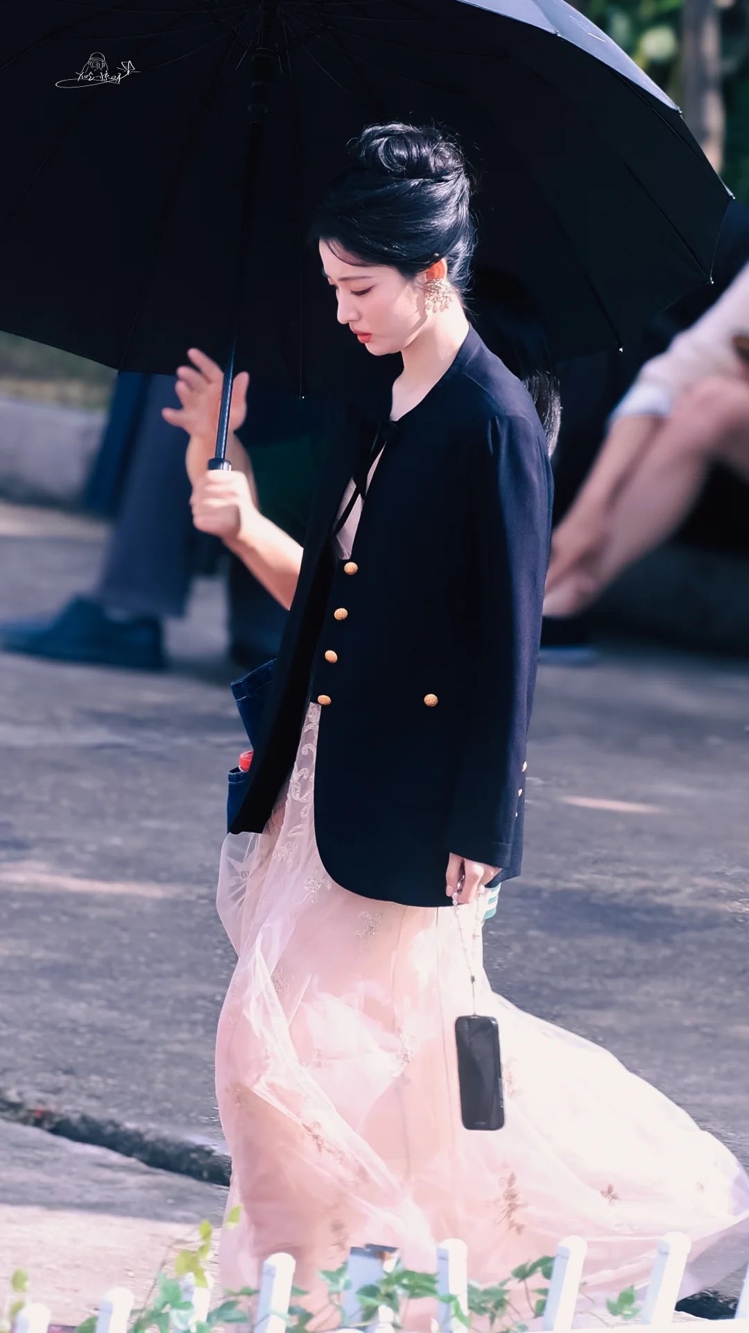 Trung Quốc hiện tại không ai mặc đẹp hơn mỹ nhân này: Visual như báu vật trần gian, siêu mẫu cũng phải gọi bằng điện thoại- Ảnh 9.