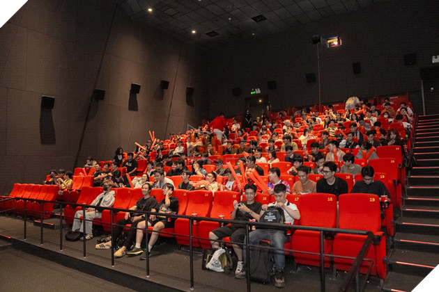 Người Hâm Mộ Esports Việt Nam Cháy Cùng Chung Kết Tổng VALORANT Champions 2025 17