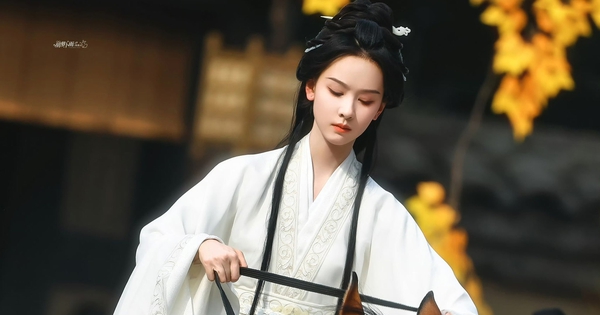 Ngắm mỹ nhân này mà tưởng quay về 1000 năm trước: Nhan sắc tiên nữ giáng trần, đẹp đến mất cả nhận thức 22 1757765341567 1757765341935634800462 35 0 1082 2000 crop 1757765406720400963080jpg