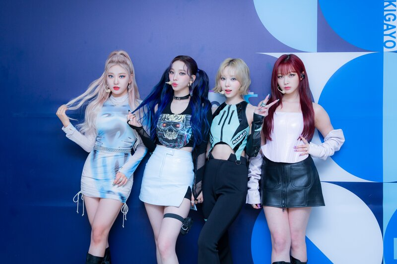 Sóng gió lại tới với aespa: 1 thành viên ẩn ý bị cô lập, công ty hãm hại?- Ảnh 7.