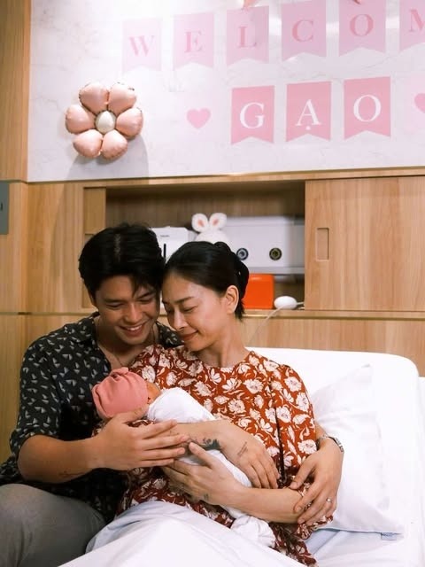 Cặp chị - em lệch 11 tuổi Vbiz: Giấu kín bưng chuyện hẹn hò, từng suy sụp vì khó có con- Ảnh 8.