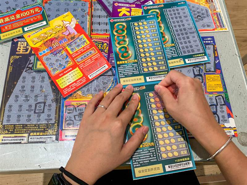 Người phụ nữ thất nghiệp mua 5 loại bảo hiểm, xe Audi và nhà 4 tỷ đồng: Cảnh sát điều tra phát hiện dòng tiền 30 tỷ bất thường- Ảnh 2.