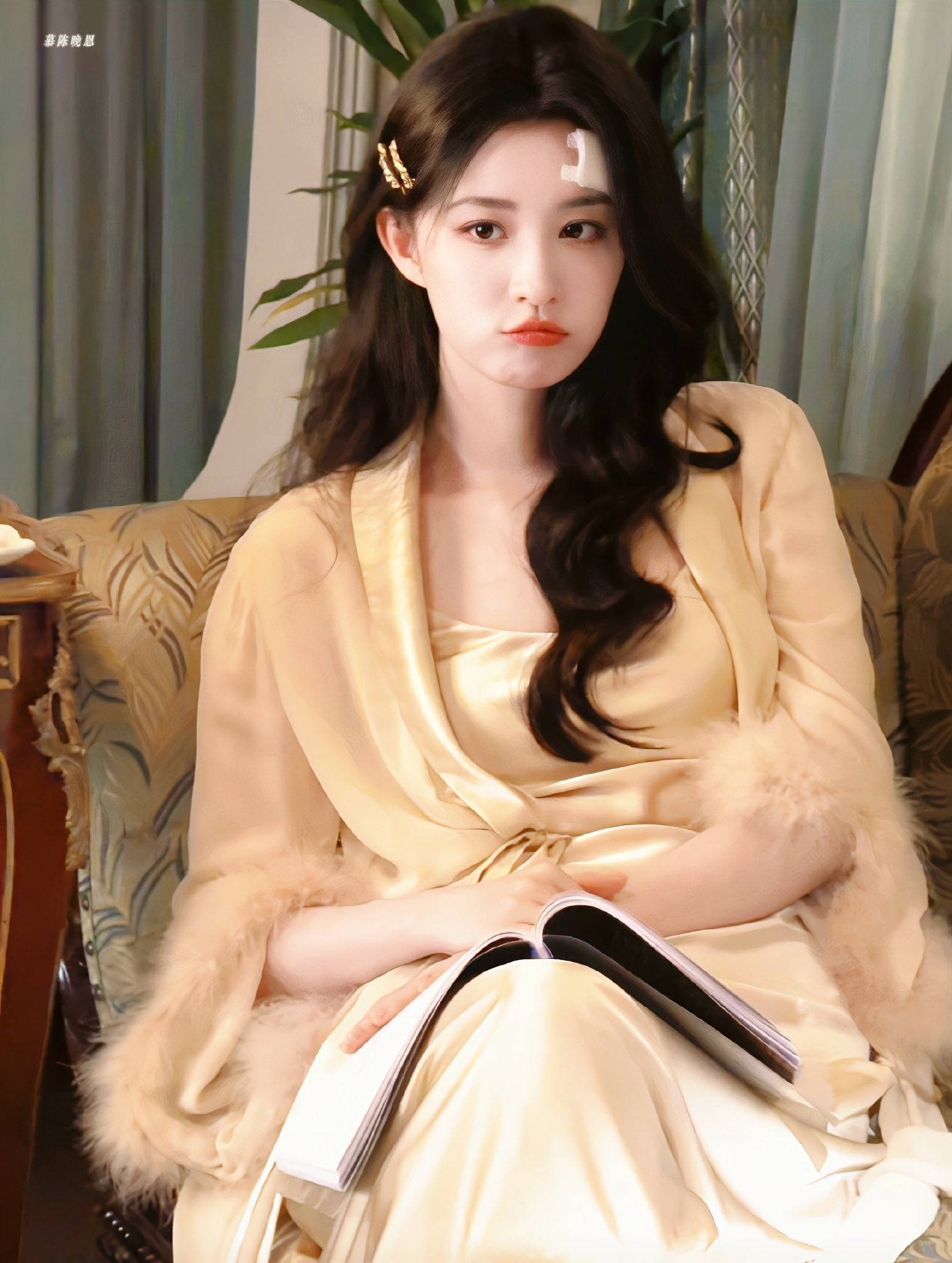 Trung Quốc hiện tại không ai mặc đẹp hơn mỹ nhân này: Visual như báu vật trần gian, siêu mẫu cũng phải gọi bằng điện thoại- Ảnh 6.