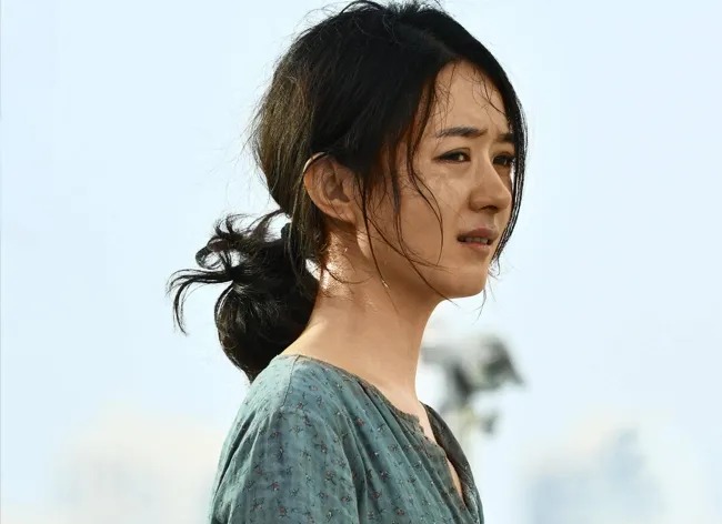 Sau 14 năm bị đặt lên bàn cân, Triệu Lệ Dĩnh – Dương Mịch bất ngờ gặp nhau ở tinh thần