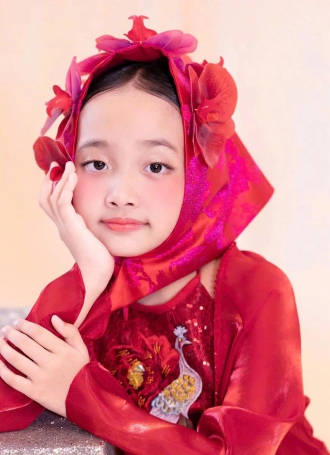 "Bắc Bling" phiên bản nhí: Hòa Minzy "đứng hình" vì đáng yêu 2561d57f 1d2d 4b48 bddb dfb8a7 8418 4927 1743493237 16414548 1743508588962 17435085890941012304423