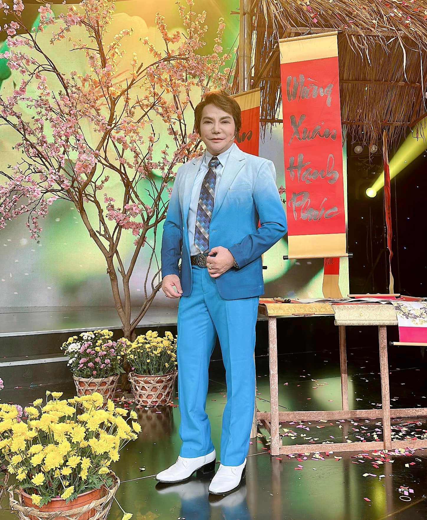 Sao nam Vbiz nhận cát-xê bằng vàng: Sống ở biệt thự có vị trí đắc địa 40 tỷ, bí ẩn 1 thông tin- Ảnh 8.