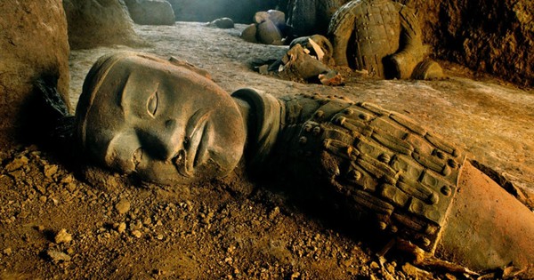 Số phận kỳ lạ không thể lý giải của những người phát hiện ra lăng mộ Tần Thủy Hoàng 26 Số phận kỳ lạ không thể lý giải của những người phát hiện ra lăng mộ Tần Thủy Hoàng 28012 17598263026101904825004 1759885859193 1759885859543622940571 252 0 1502 2000 crop 17598858777471764282900jpg