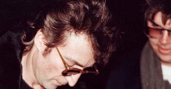 Những bức hình ám ảnh cuối cùng của người nổi tiếng trước khi qua đời 2946557 1763194789923 17631947900161475581436 0 36 341 582 crop 17631951170662005913773 1763199953309 17631999535021109624136 0 122 401 764 crop 176319997963383627385jpg