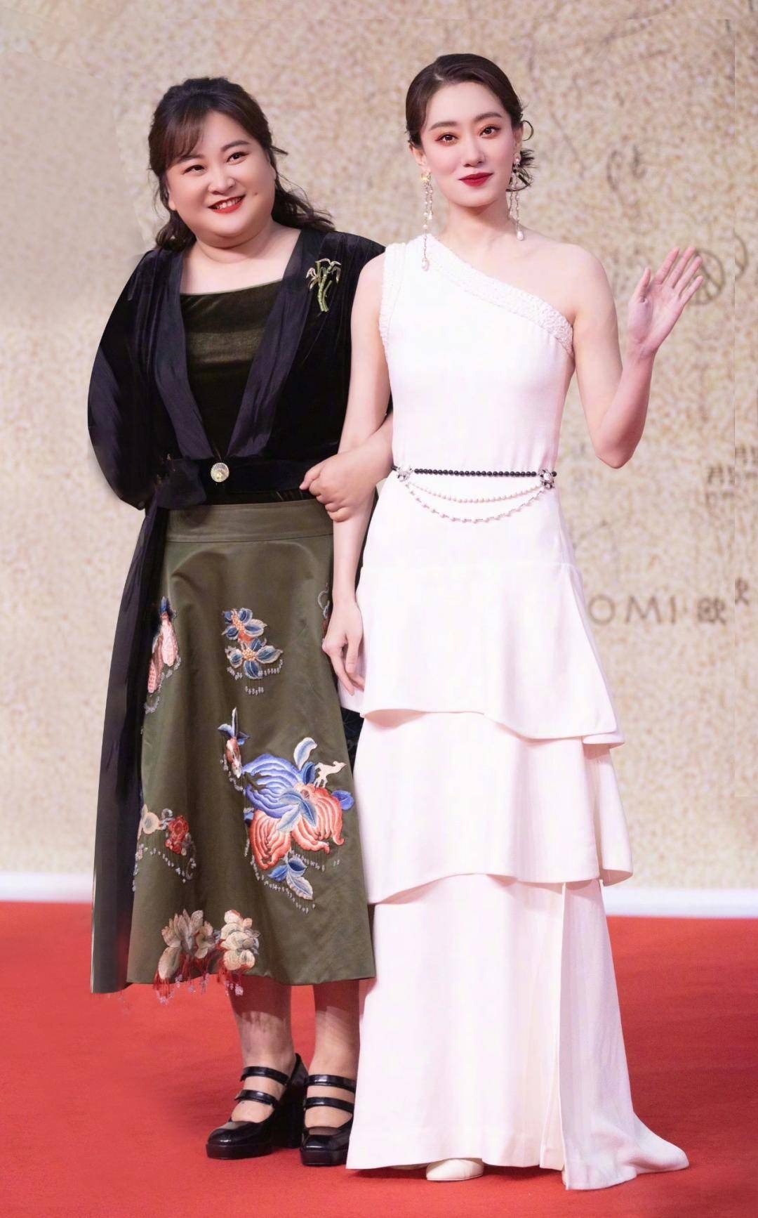 2 nữ diễn viên nghi hẹn hò đồng giới: 1 người giảm tận 50 kg để xứng đôi với đối phương?- Ảnh 2.