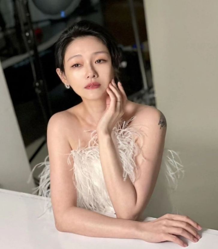 Từ Hy Viên và hotgirl tai tiếng được mẹ chồng đối xử khác biệt một trời một vực- Ảnh 5.