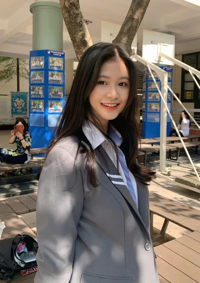 Thí sinh Hoa hậu Việt Nam được giám khảo khen xinh như búp bê- Ảnh 17.