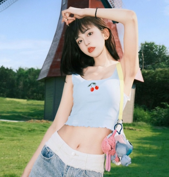 Nam ca sĩ đình đám bị tình cũ