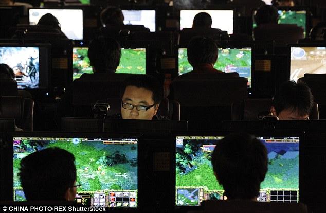 Người phụ nữ Trung Quốc được cho là đã chết suốt 10 năm, bất ngờ được tìm thấy trong một quán cà phê internet- Ảnh 3. Người phụ nữ Trung Quốc được cho là đã chết suốt 10 năm, bất ngờ được tìm thấy trong một quán cà phê internet- Ảnh 3.