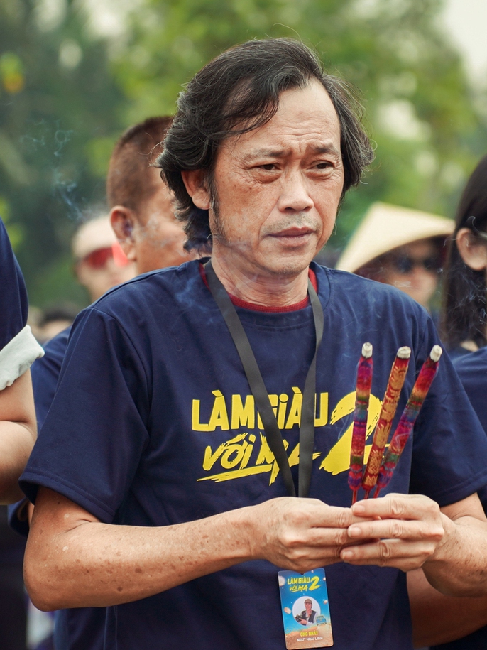 Tình trạng mới nhất của nghệ sĩ Hoài Linh sau khi gia đình thông báo khẩn- Ảnh 3. Tình trạng mới nhất của nghệ sĩ Hoài Linh sau khi gia đình thông báo khẩn- Ảnh 3.