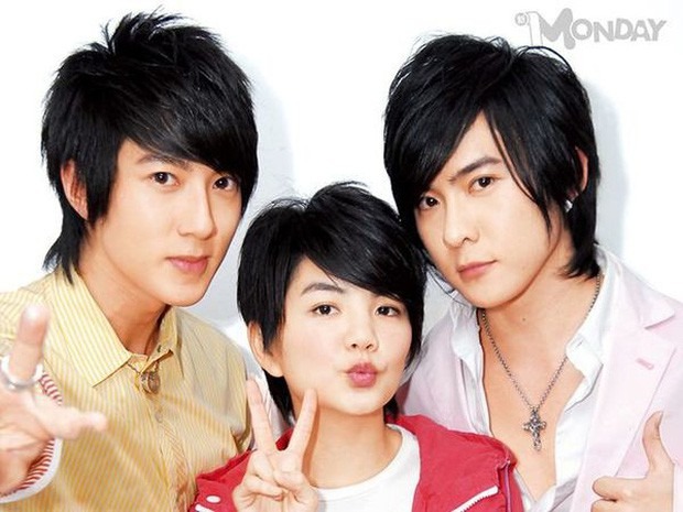 Có phải mỹ nam này uống thuốc trường sinh không mà trẻ mãi thế: U50 mà tưởng con của bạn cùng lứa- Ảnh 4. Có phải mỹ nam này uống thuốc trường sinh không mà trẻ mãi thế: U50 mà tưởng con của bạn cùng lứa- Ảnh 4.