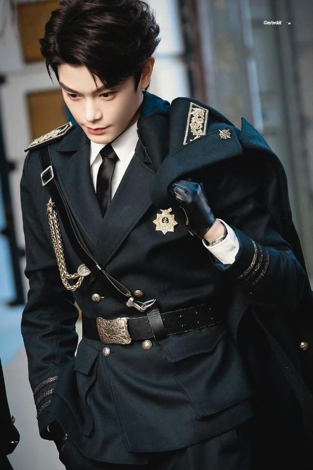 Thiếu soái đẹp nhất Trung Quốc khiến hội chị em ngất lên ngất xuống: Lần đầu làm chuyện ấy gây sốt MXH- Ảnh 5.