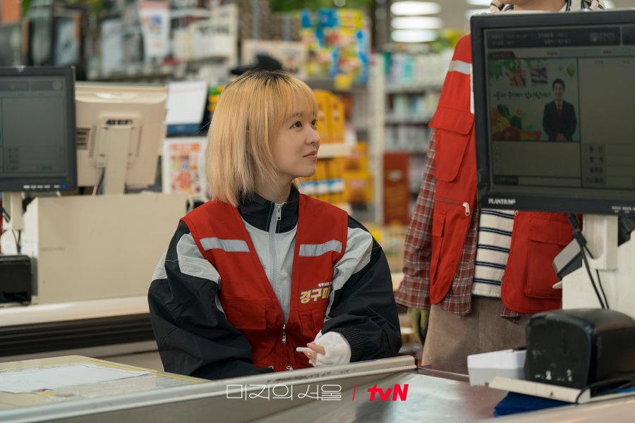 Gương mặt lạ lẫm của biểu tượng nhan sắc Hàn Quốc: 19 năm đi diễn chưa bao giờ như vậy- Ảnh 3.